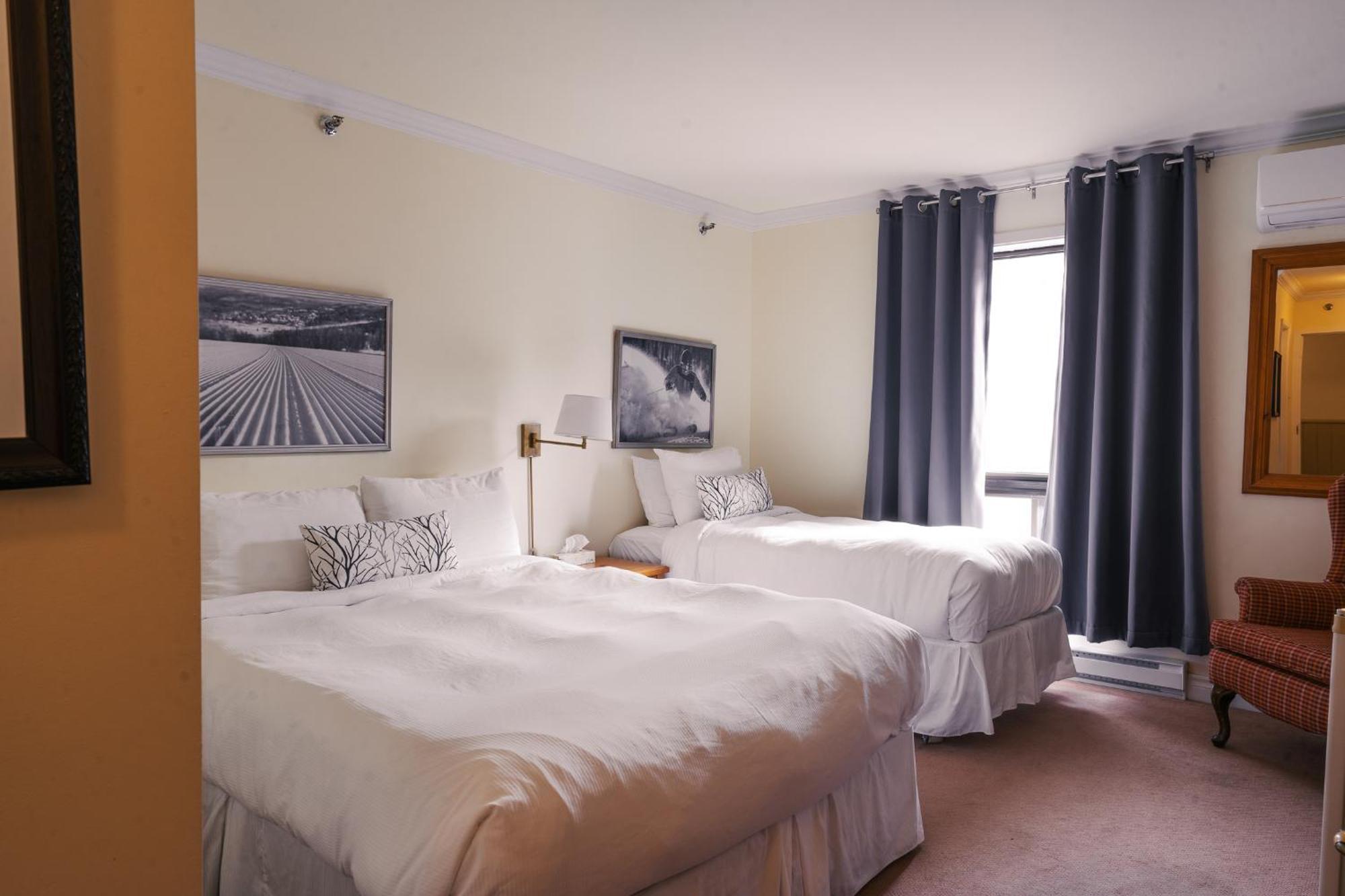 Mont Blanc Hotel & Condos Saint-Faustin Room photo
