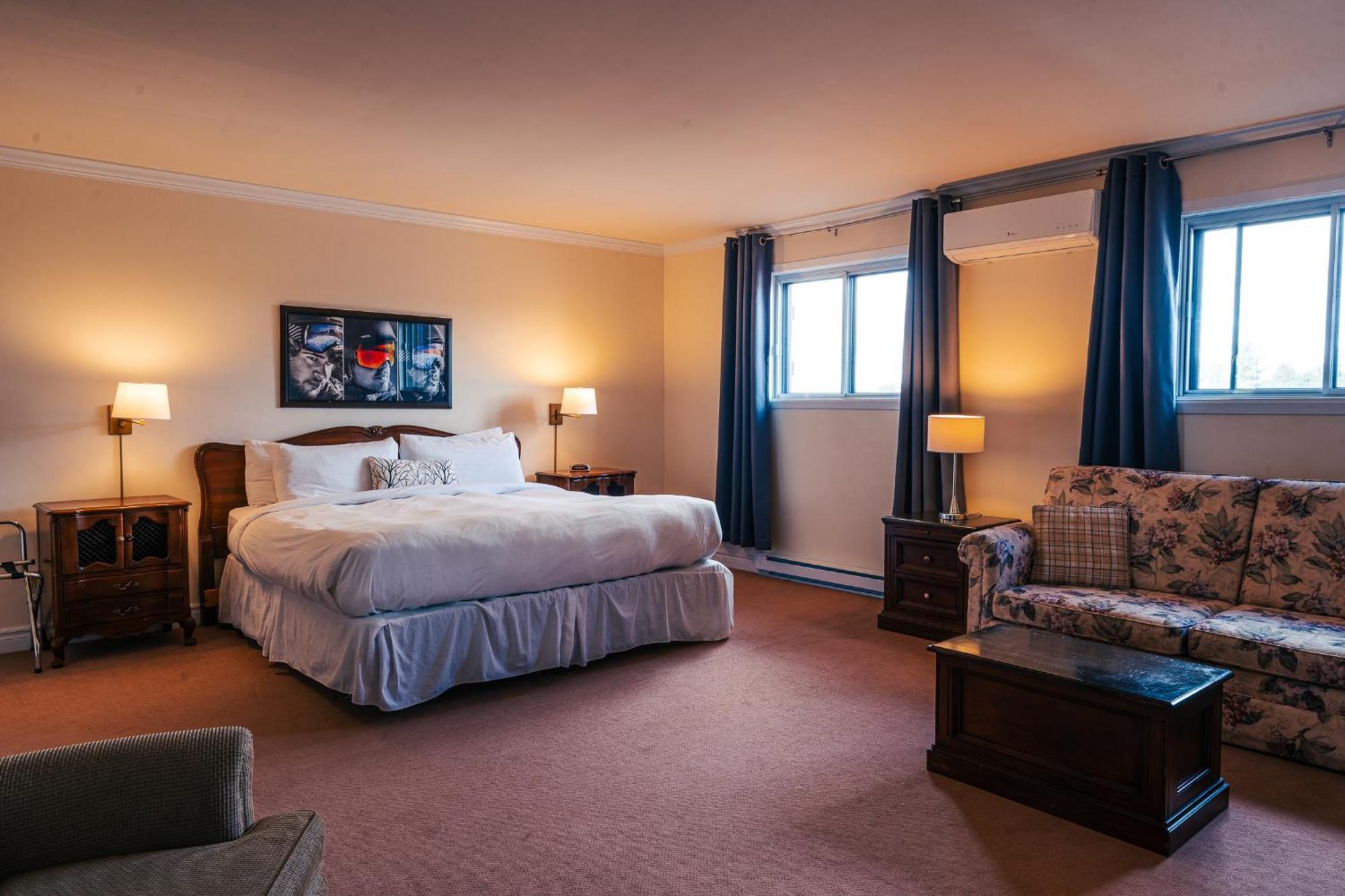 Mont Blanc Hotel & Condos Saint-Faustin Room photo