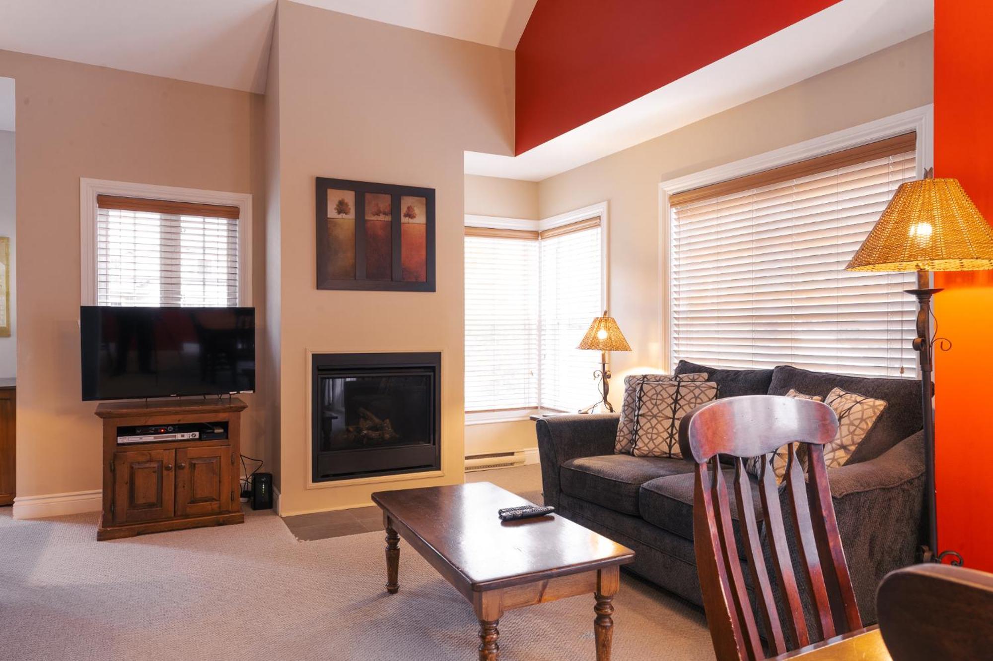 Mont Blanc Hotel & Condos Saint-Faustin Room photo