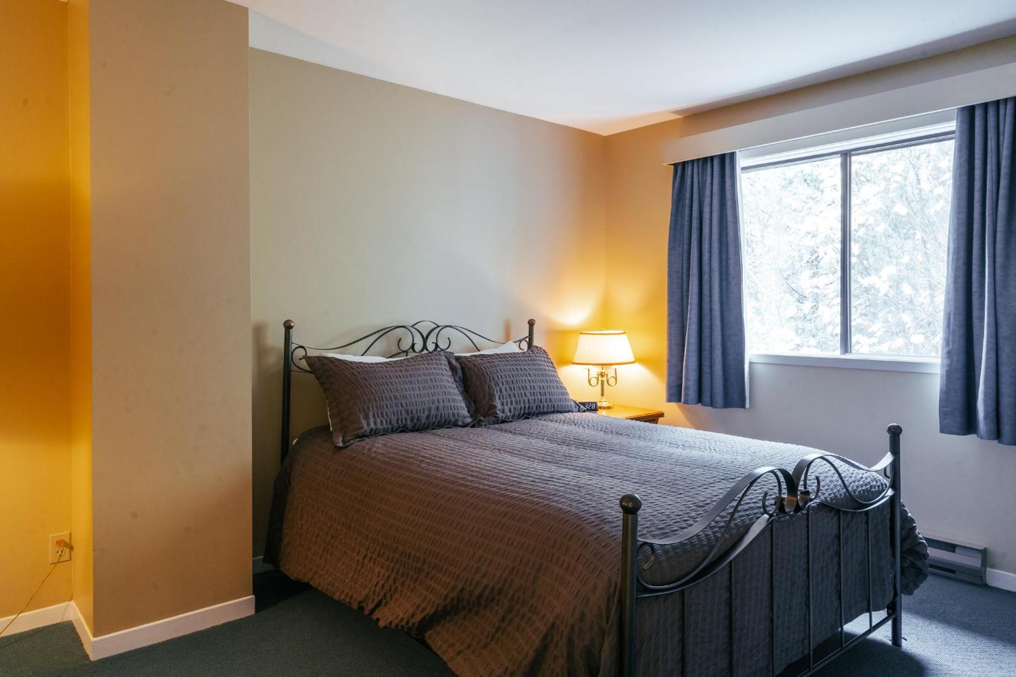 Mont Blanc Hotel & Condos Saint-Faustin Room photo